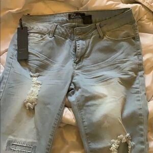 Light wash distressed rock &royal size 11